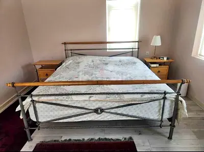 5 piece Bedroom furniture set
