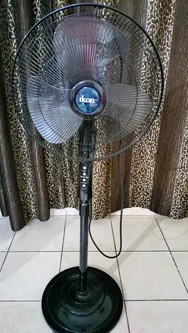 Ikon pedestal standing fan – good working condition