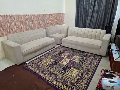 Light beige 3-piece sofa set — very good condition