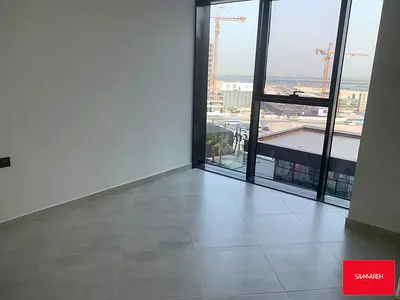 READY TO MOVE | PRIME LOCATION | EASY TRANSPORT ACCESS