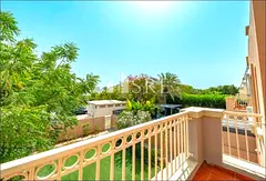 Fully Renovated & Furnished 3BR Villa | Springs 1