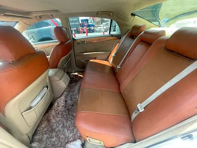 صورة 8 لـ 2011 Toyota AVALON
