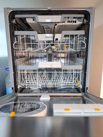 Miele 7 series brand new never used dishwasher