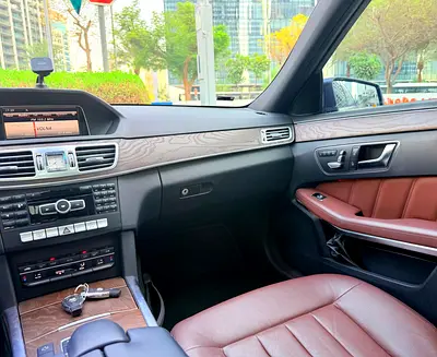 2015 Mercedes-BENZ E-CLASS photo 15