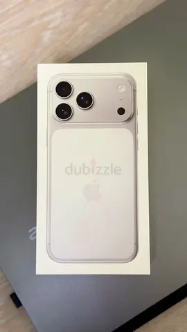 iPhone 17 Pro Max Silver