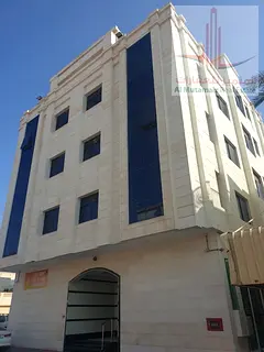 Two bedrooms and a living room with a super deluxe finish in an excellent location in a quiet and di