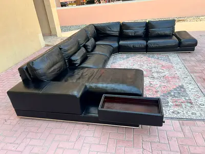 Brand new condition from marina home Usahpe sofa black color like. New