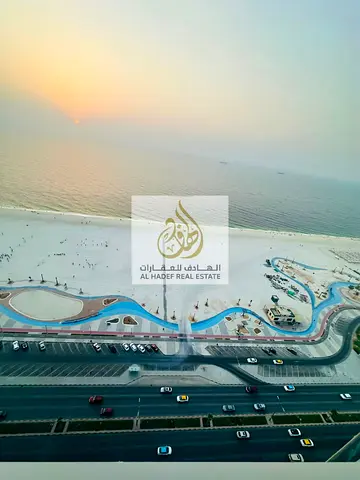 🌊🏡 للإيجار السنوي المفروش في كورنيش عجمان 🏡🌊  🔥 إطلالة بحرية كاملة من طابق مرتفع – فرصة مميزة للسكن الراقي! 🔥  استمتع بإطلالة بحرية ساحرة وأجواء