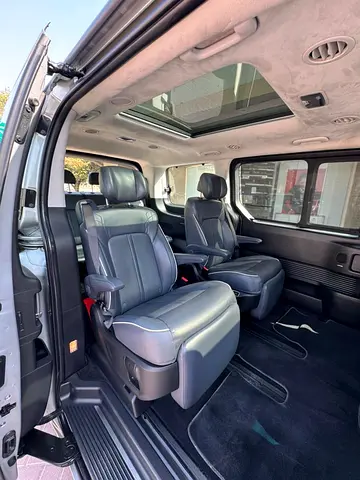 2023 Hyundai STARIA photo 14