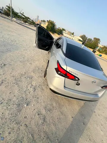 2021 Nissan VERSA 照片 5