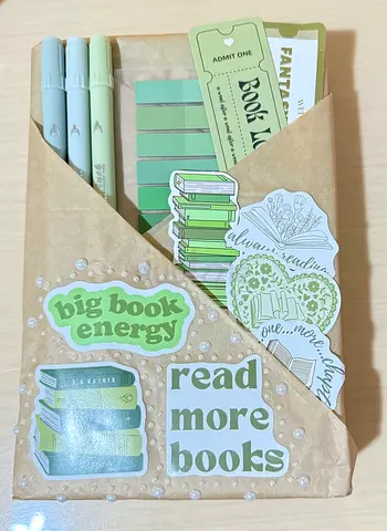 🌿 Blind Date with a Book – Green Fantasy Bundle 🌿