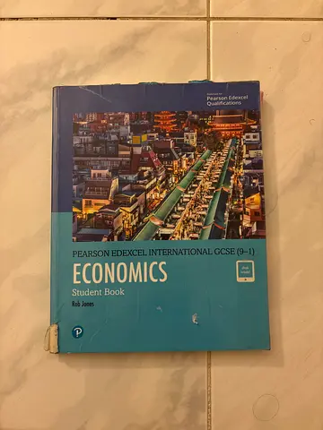 Second hand IGCSE Edexcel Economics Student book