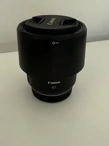 Canon RF 85mm Lens (with caps and hood) - Good Condition