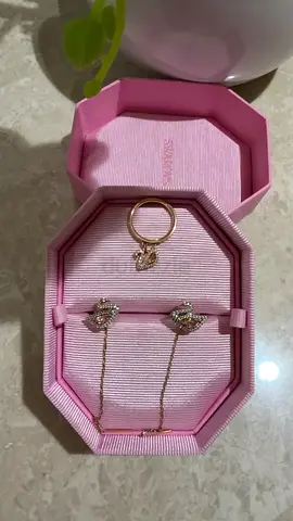 Swarovski Swan Ring and Earrings Set