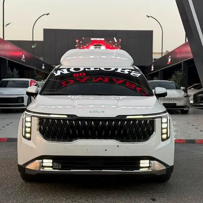 Kia Carnival, миниатюра 3