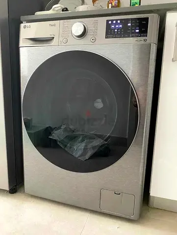 L.G ThinQ latest model 2in1  10/7  washing machine for sell good working