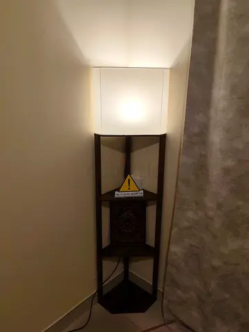 Corner floor lamp with 3-tier wooden shelf - brown