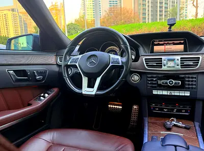 2015 Mercedes-BENZ E-CLASS — миниатюра 17