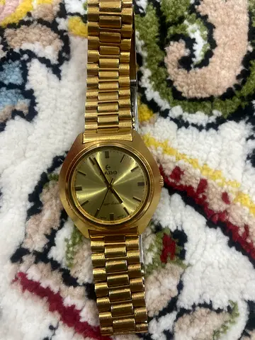 Rado super gazelle Gold-tone men's wristwatch, classic analog bracelet style