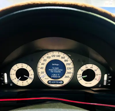 صورة مصغرة 2 لـ 2009 Mercedes-BENZ E-CLASS