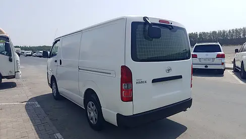 صورة 9 لـ 2022 Toyota HIACE