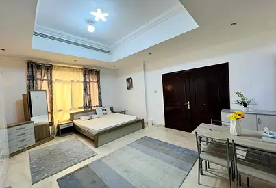 Furnished|Studio|Sep Kitchen|Big Room|Month-3200|Well Finishing] Nice Washroom|