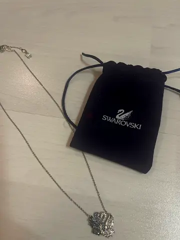 Swarovski crystal pendant swan necklace with chain