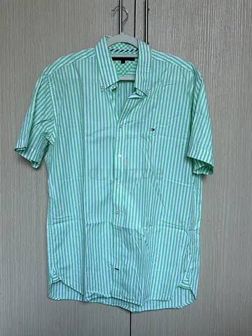 Tommy Hilfiger Light green striped short sleeve shirt - men's L (flawless)