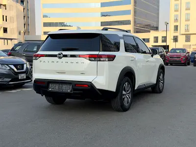 Nissan Pathfinder SV, миниатюра 8