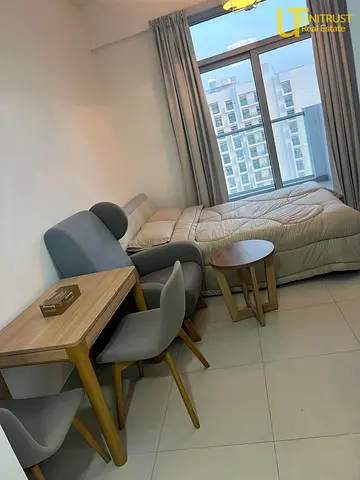 Luxury Furnished Studio | Candace Aster