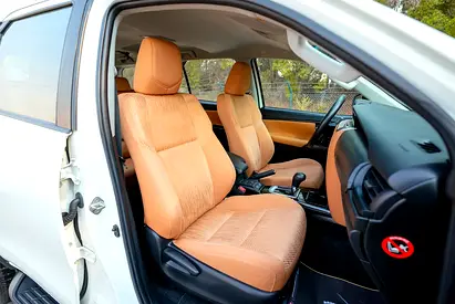2021 Toyota FORTUNER 照片 11