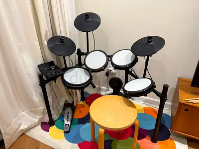 Alesis Nitro Max 8-Piece Mesh Electronic Drum Kit