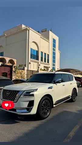 Nissan Patrol LE Platinum ugraded to 2024 | GCC Specs | Well Maintained