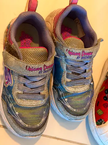 Kids shoes