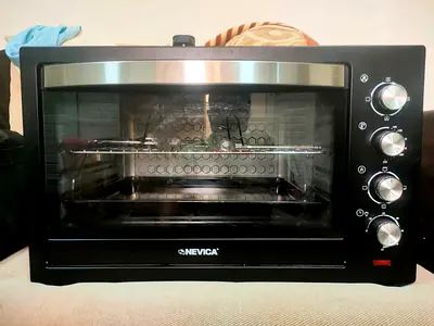 Nevica countertop electric oven 80L- good working condition