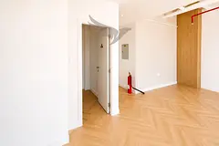 Open Space | Bright Office | Canal View | Vacant