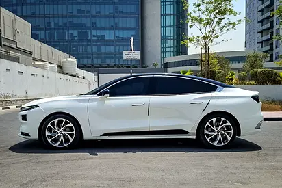 2025 FORD TAURUS 照片 5