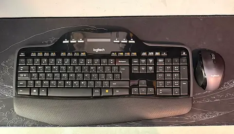 Logitech MK710 Wireless Desktop Keyboard and Mouse Combo