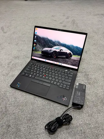 Lenovo X1 carbon Gen 9