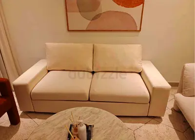 Beige 2-Seater Sofa in Good Condition vimle