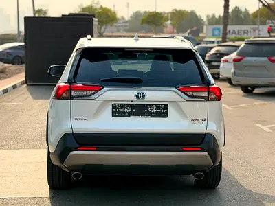 صورة 6 لـ 2024 Toyota RAV 4
