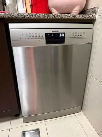 Siemens iq300 dishwasher new model slightly used three rack dishwasher