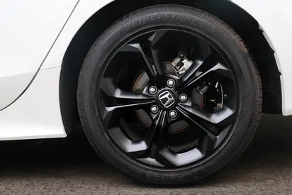 صورة 6 لـ 2024 Honda CIVIC