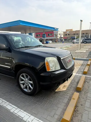 2010 GMC YUKON 照片 2