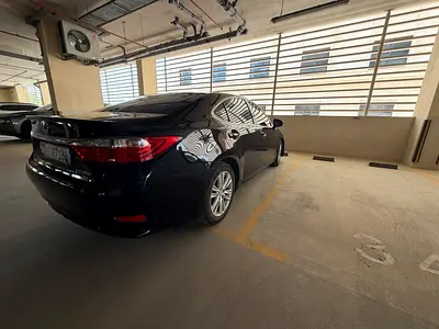 صورة 6 لـ 2015 Lexus ES-SERIES