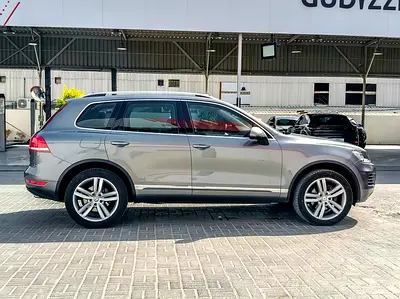2015 Volkswagen TOUAREG 照片 4