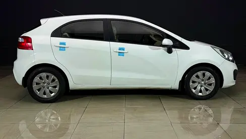2013 KIA RIO 照片 7