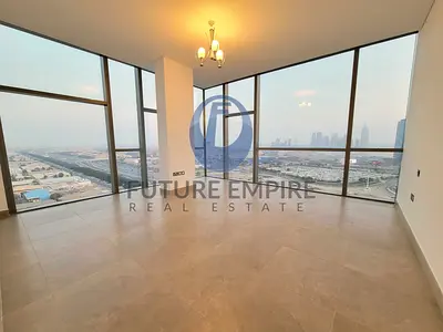 Creek View Lavish 2BHK Apartment + Maid Room Nearby Mall