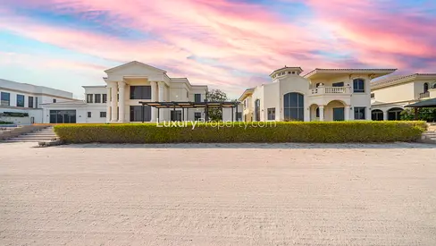 Two villas, one plot | Beachfront | Investment Opportunity