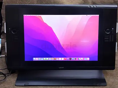 Wacom Cintiq 24HD Pen Display with Stand - Good Working Condition